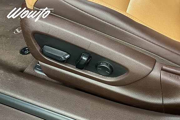 Lexus ES300h 10 of 19