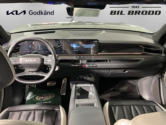 Kia EV9 7 of 15