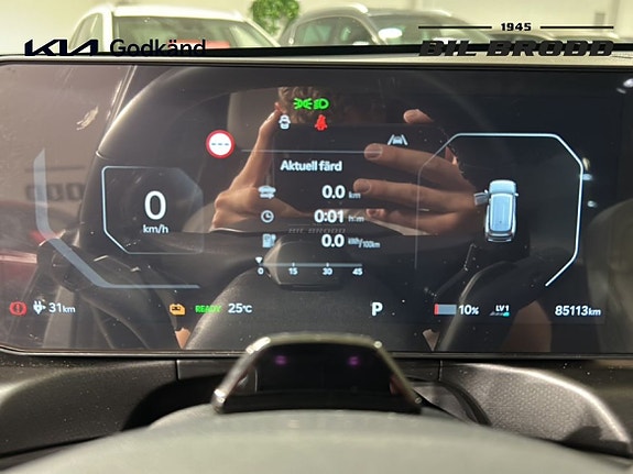 Kia EV9 10 of 15