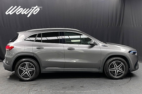 Mercedes-Benz EQA250 3 of 5