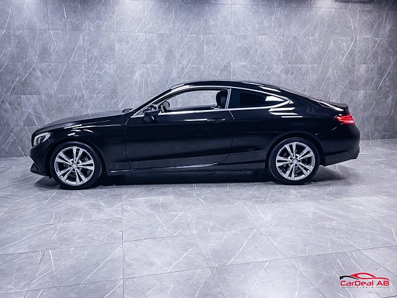 Mercedes-Benz C200 4 of 26
