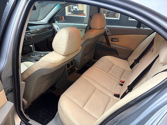 BMW 525d 13 of 14