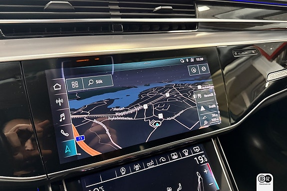 Audi A8 11 of 19