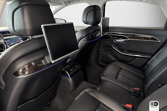 Audi A8 16 of 19