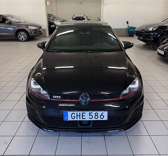 Volkswagen Golf I 6 of 18