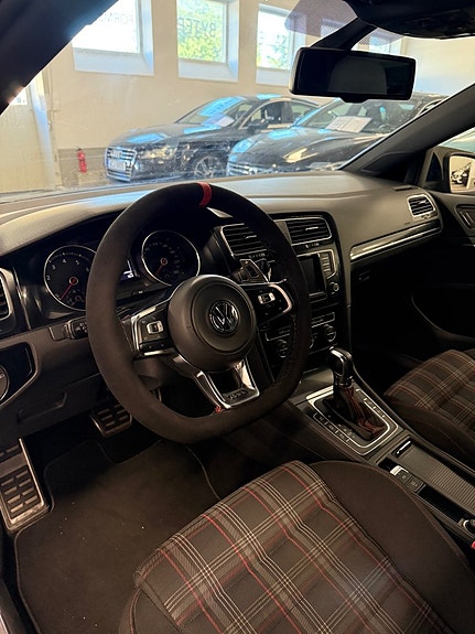 Volkswagen Golf I 7 of 18