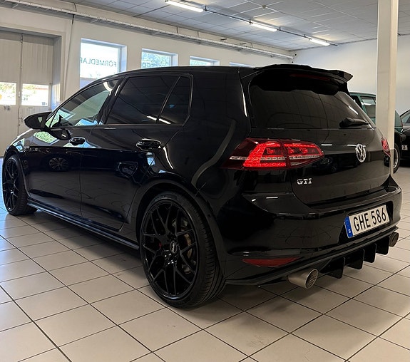 Volkswagen Golf I 4 of 18