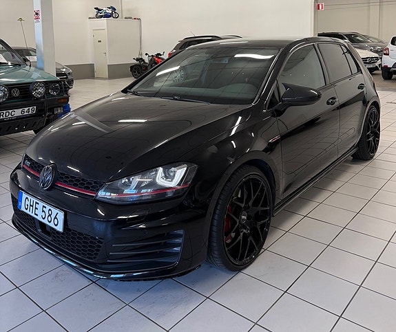 Volkswagen Golf I 5 of 18