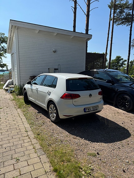 Volkswagen Golf VII 4 of 5