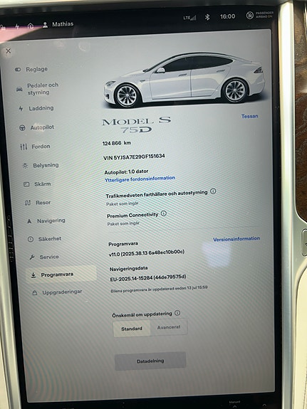 Tesla Model S 7 of 7