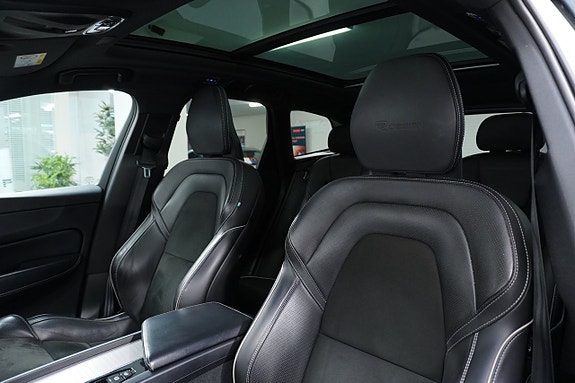 Volvo XC60 11 of 27