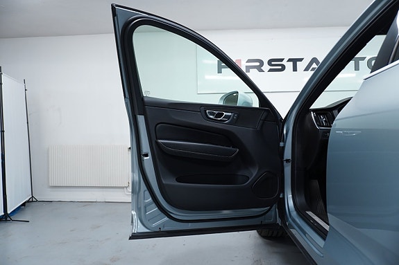 Volvo XC60 6 of 27