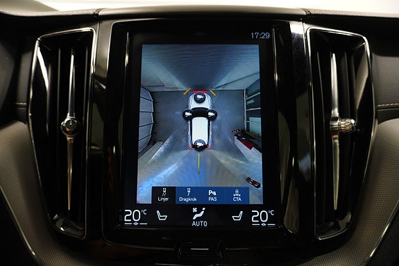 Volvo XC60 19 of 27