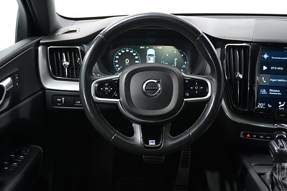 Volvo XC60 13 of 27