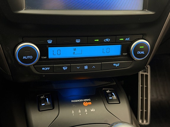 Toyota Avensis 19 of 30