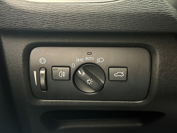 Volvo V40 25 of 30