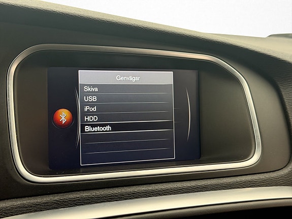 Volvo V40 19 of 30