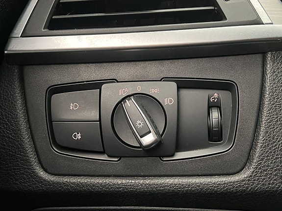 BMW 320d 29 of 30