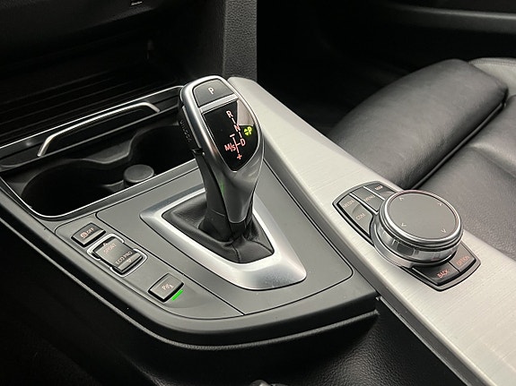 BMW 320d 27 of 30