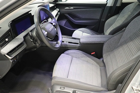 Skoda Superb 8 of 12