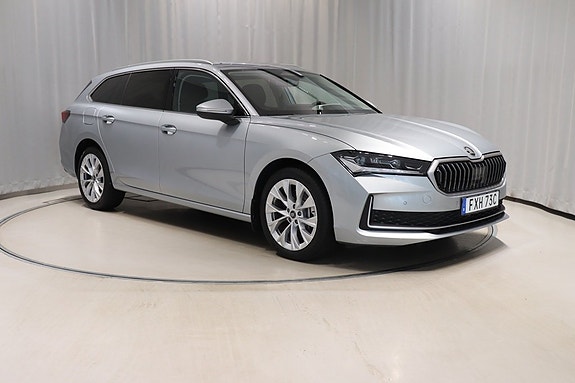 Skoda Superb 3 of 5