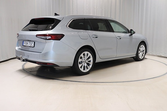 Skoda Superb 4 of 5