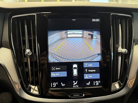 Volvo V60 16 of 22