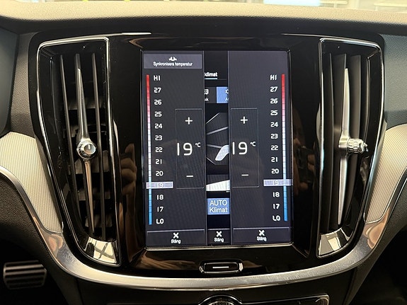 Volvo V60 18 of 22