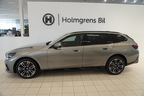 BMW i5 3 of 5