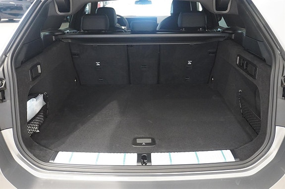 BMW i5 12 of 12