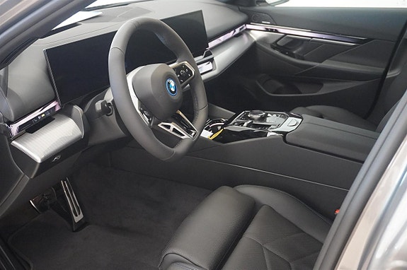 BMW i5 2 of 5