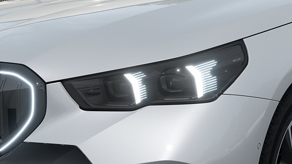BMW i5 6 of 13