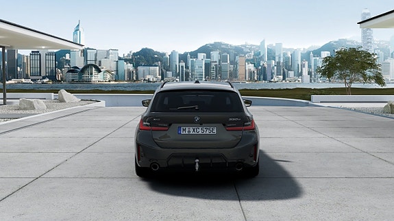 BMW 330e 5 of 13
