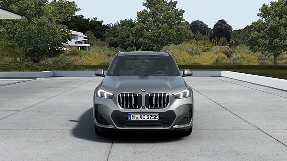 BMW X1 3 of 13