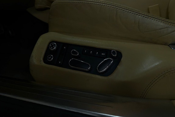 Bentley Continental Flying Spur 26 of 26