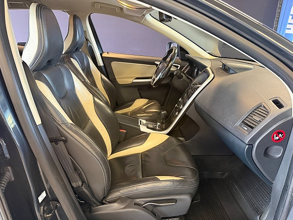 Volvo XC60 8 of 14