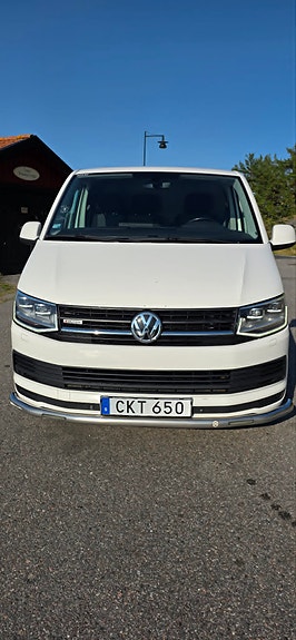 Volkswagen Transporter 3 of 5