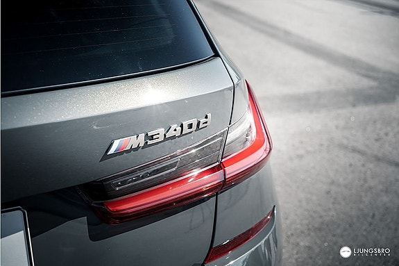 BMW M340d 4 of 5