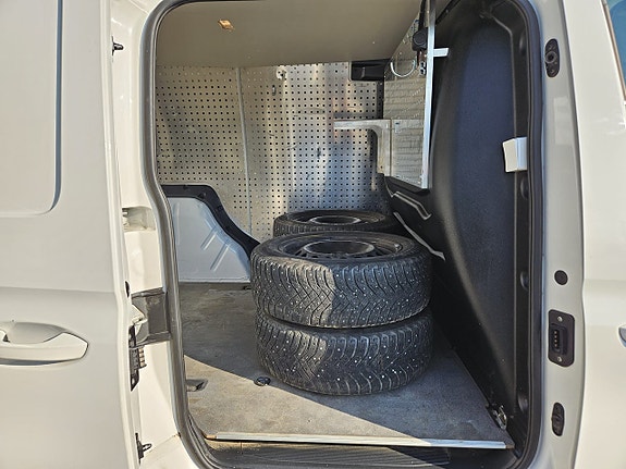 Volkswagen Caddy Maxi 12 of 27