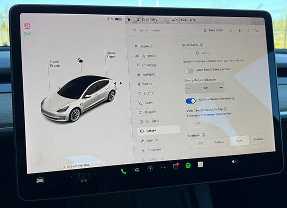 Tesla Model 3 22 of 29