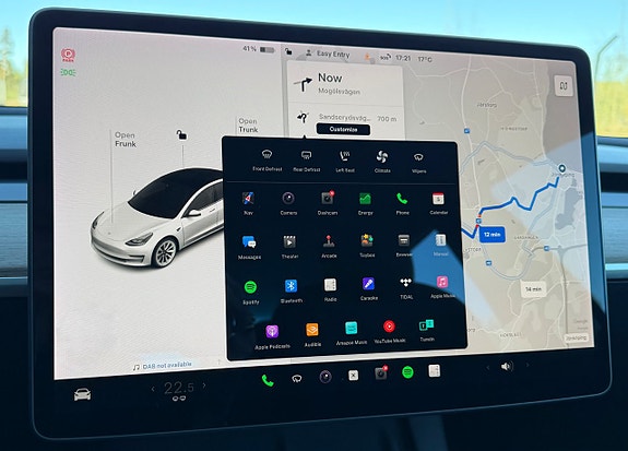 Tesla Model 3 11 of 29