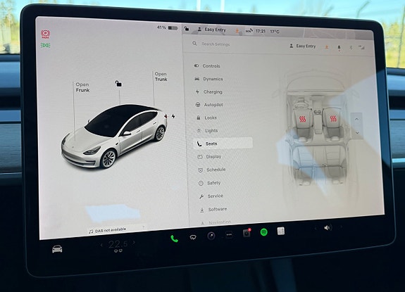 Tesla Model 3 19 of 29
