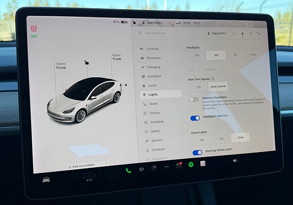 Tesla Model 3 18 of 29