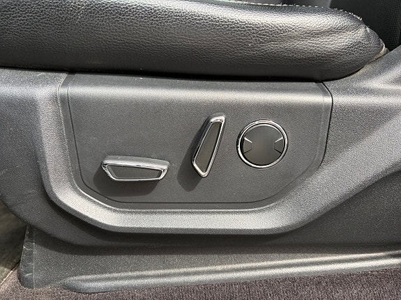 Ford F-150 12 of 23