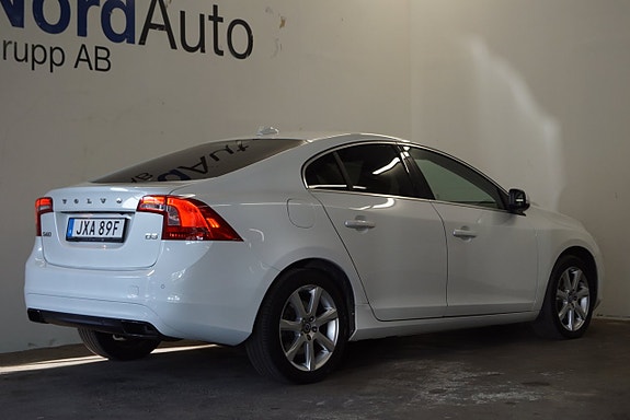 Volvo S60 5 of 5