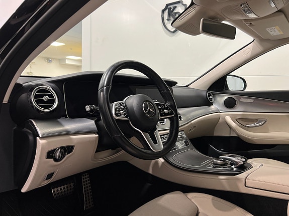 Mercedes-Benz E300 de 6 of 27