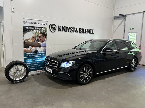 Mercedes-Benz E300 de 14 of 27