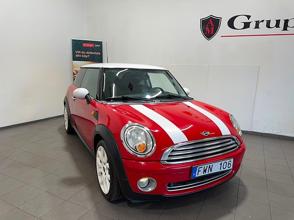 MINI Cooper 9 of 18