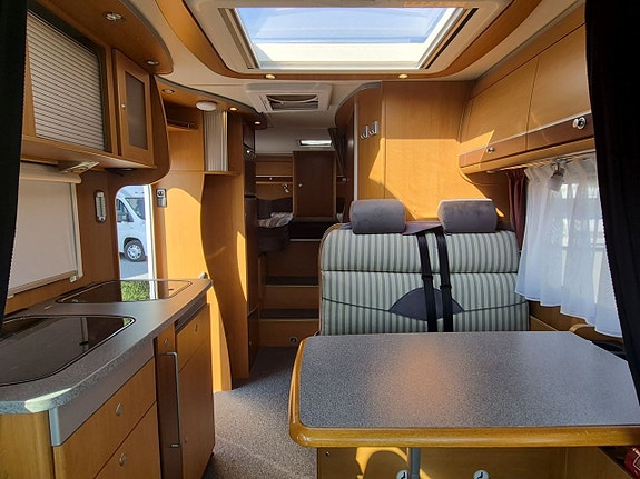 Dethleffs Esprit RT 6614 långbäddar, 145 hk, endast 3100 mil, fint skick 9 of 26
