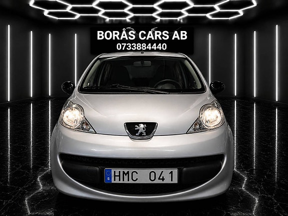 Peugeot 107 2 of 5